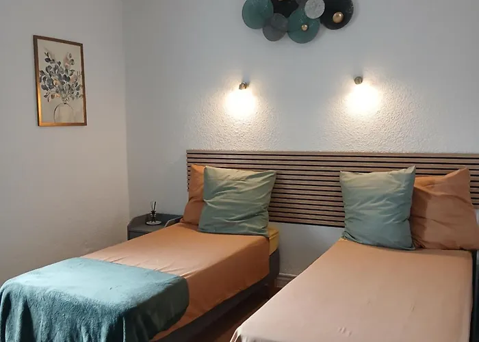 La Tournelle Hotel *